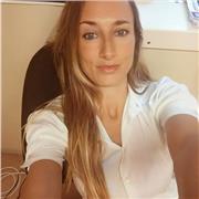 Insegnante laureata in Traduttori e Interpreti impartisce lezioni di inglese e italiano